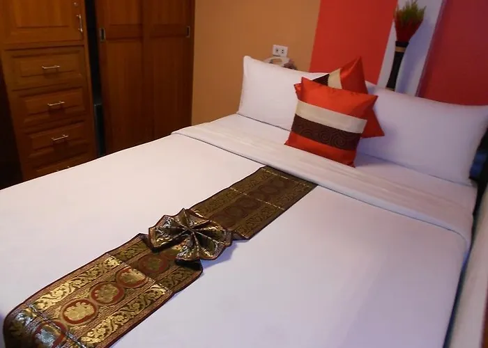B.s. Court Sathorn Hotel 3*