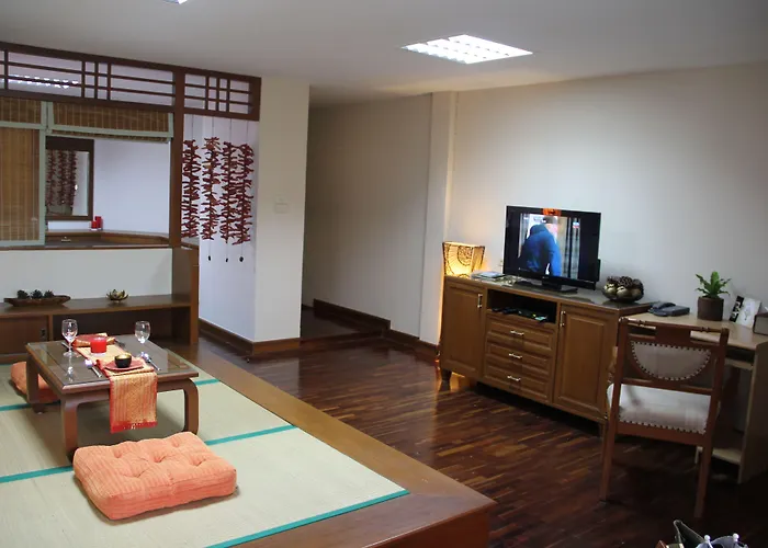 B.s. Court Sathorn Bangkok
