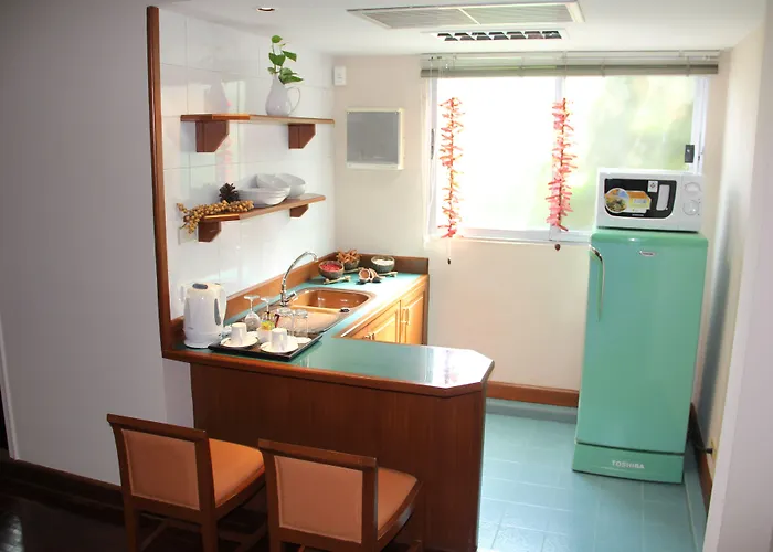 B.s. Court Sathorn 3*